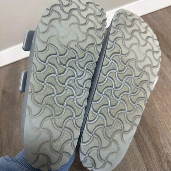 Birkenstock Arizona Essentials Metallic Silver Size 37 - Picture 8 of 13